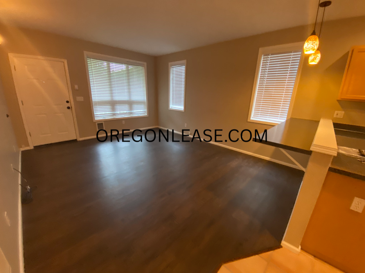 3934 Monroe St - Photo 4 of 11