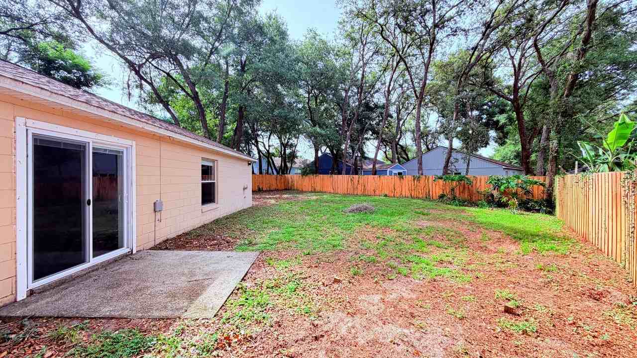 1357 Woodwind Dr - Photo 2 of 25