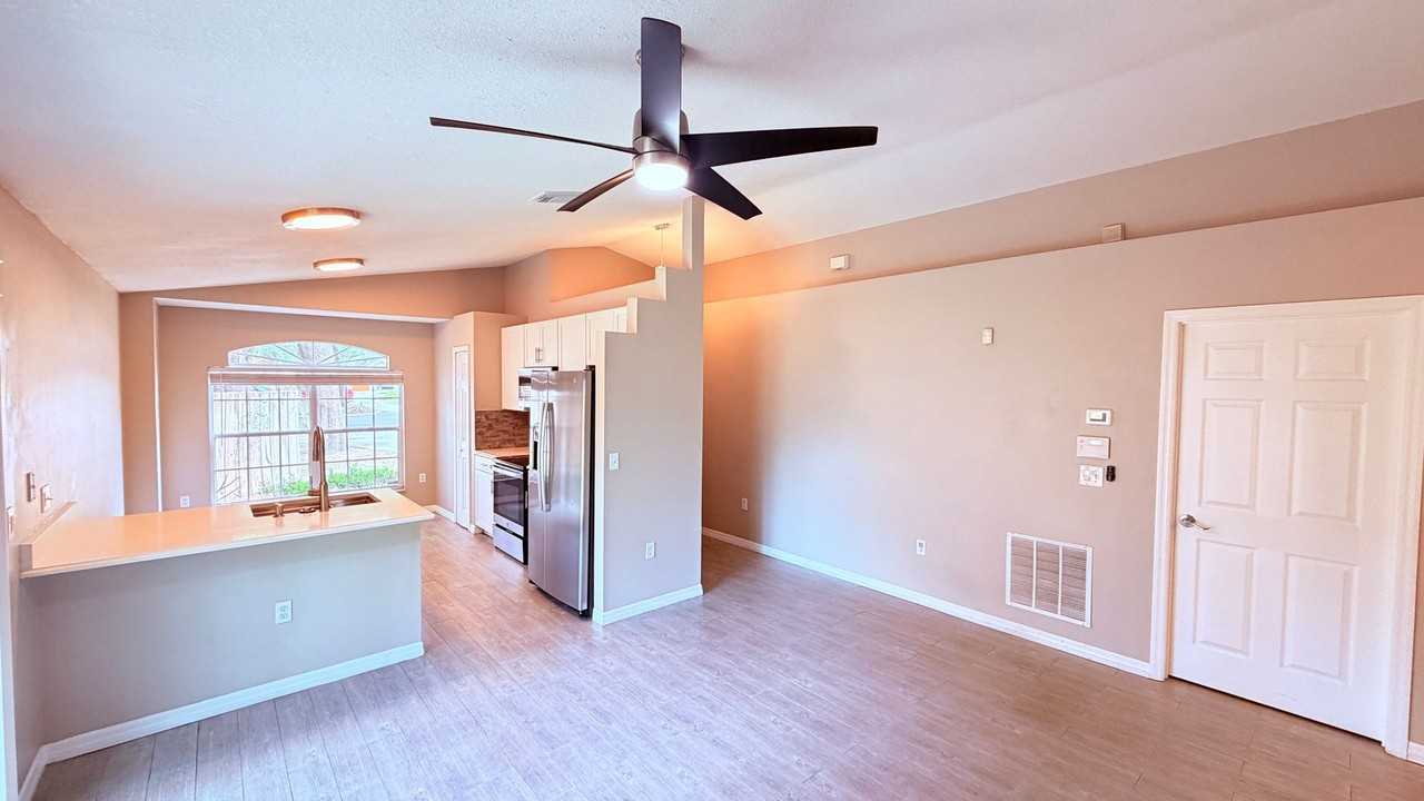 1357 Woodwind Dr - Photo 7 of 25