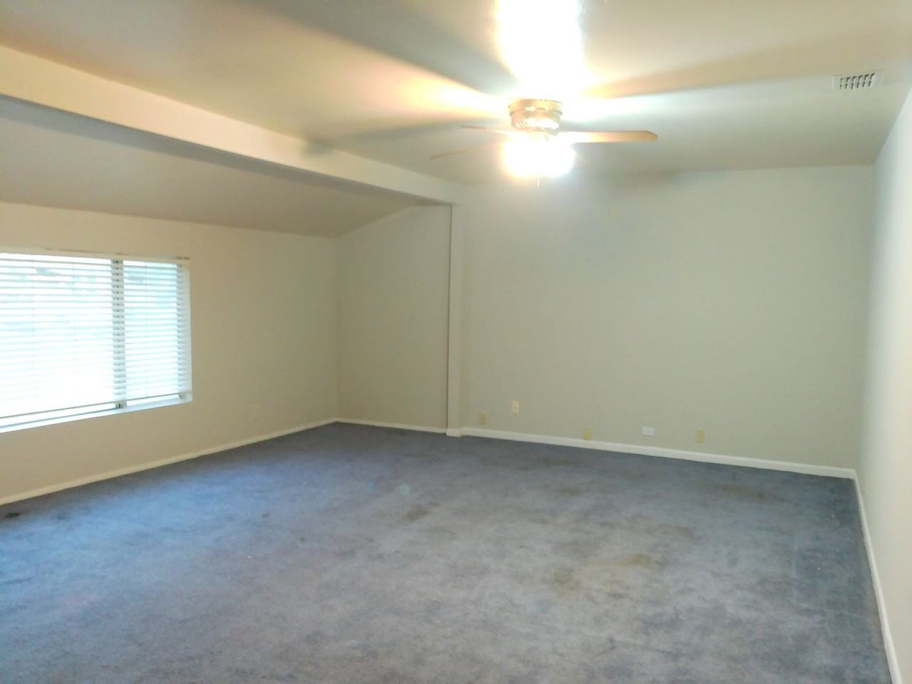 4938 Jean St - Photo 2 of 10