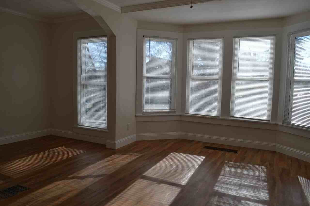 526 W Dale St - Photo 7 of 23