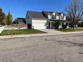 featured image of 10806 W Heartwood St