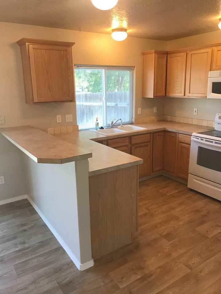 10806 W Heartwood St - Photo 6 of 33