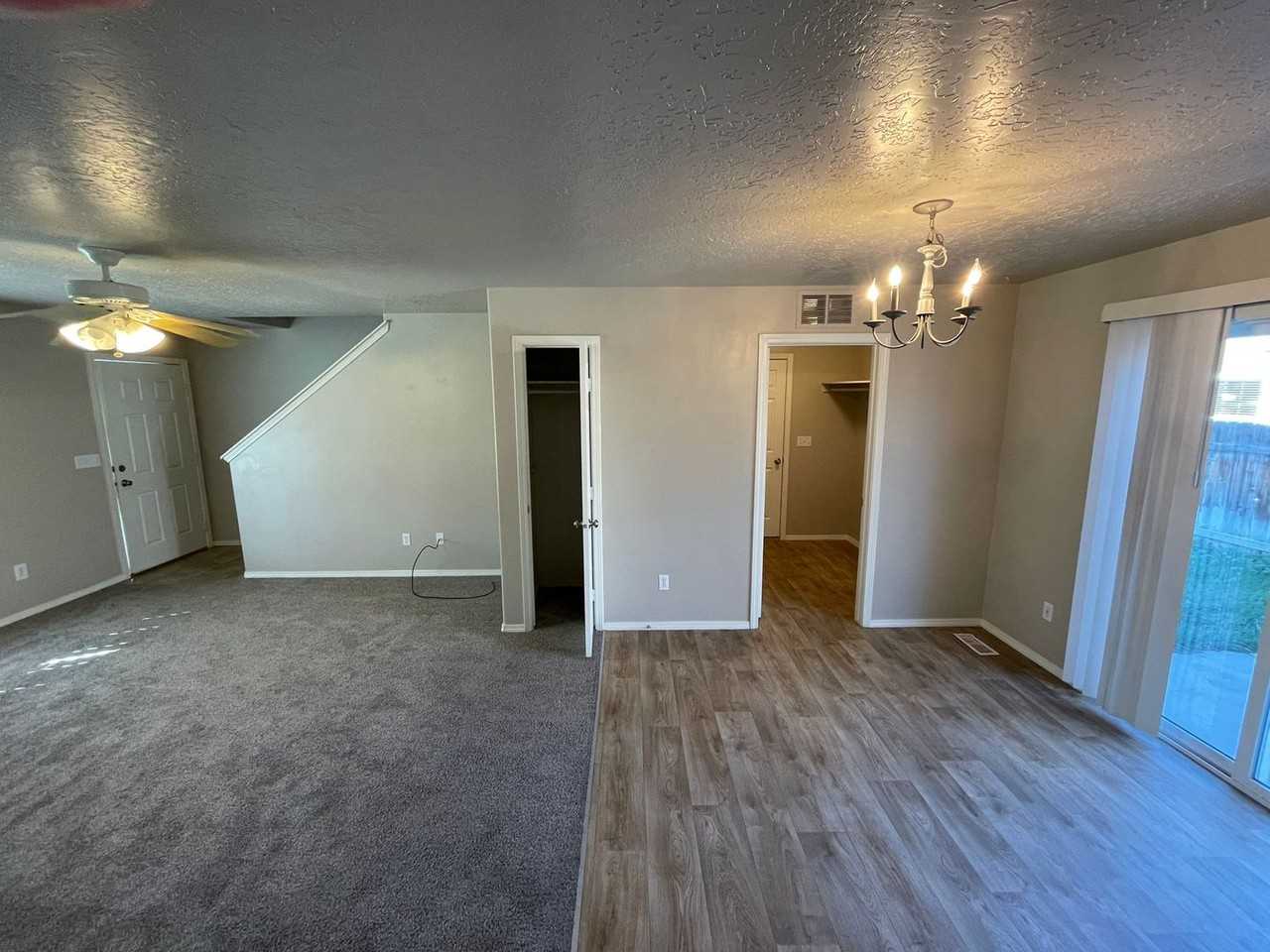10806 W Heartwood St - Photo 7 of 33