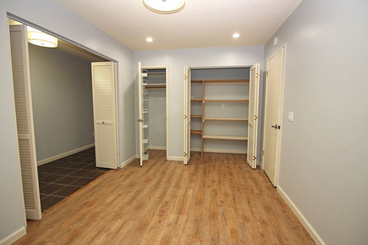 205 El Encanto Way - Photo 6 of 12