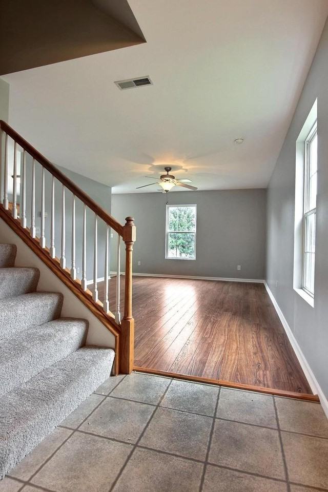 1200 Emma Ct - Photo 3 of 20