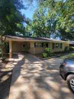 featured image of 1712 Spencer Ave
