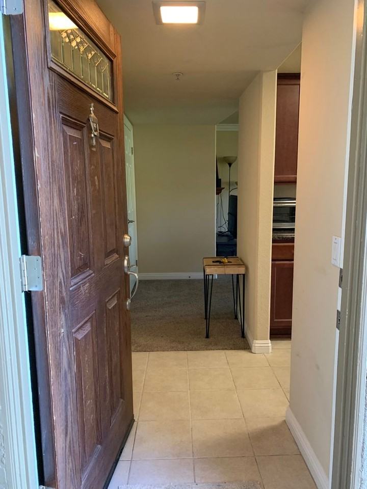 1434 Marshall Rd - Photo 5 of 36
