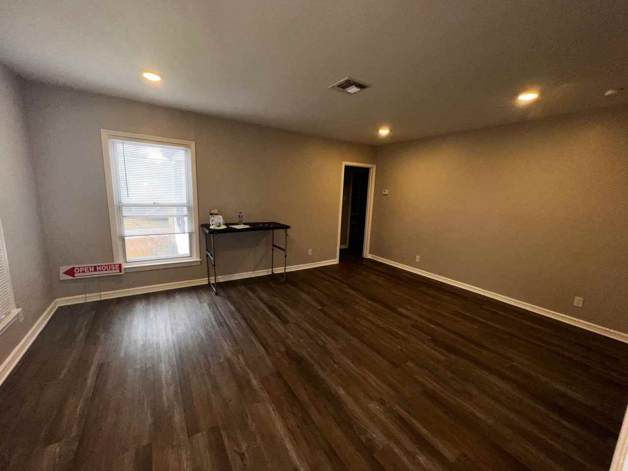 3301 Austin St - Photo 3 of 12