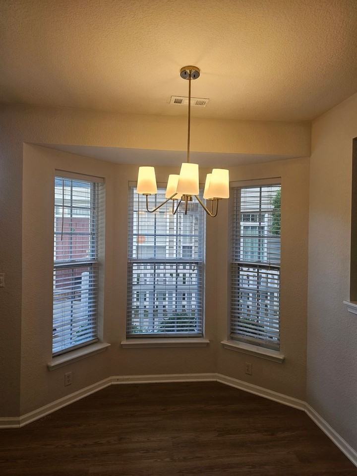 604 Teton Cir - Photo 5 of 31