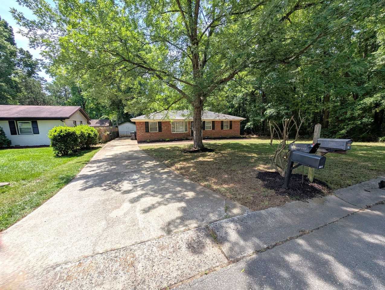 1000 Claremont Rd - Photo 2 of 26