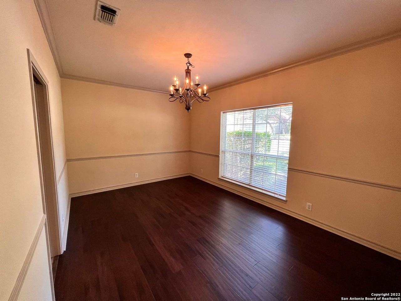 18123 Brookwood Frst - Photo 5 of 27