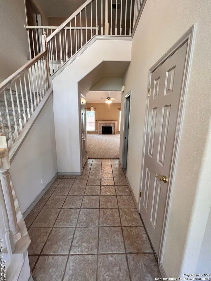18123 Brookwood Frst - Photo 6 of 27