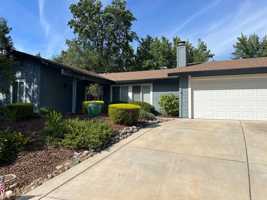 featured image of 5562 Catalpa Ct