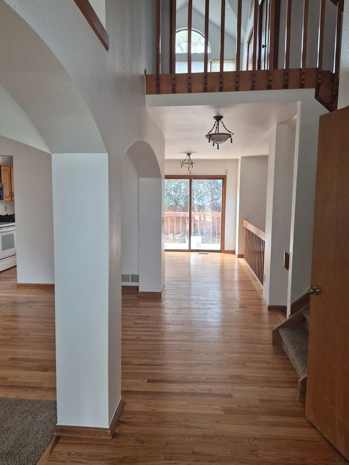 1706 20th Ave - Photo 3 of 6