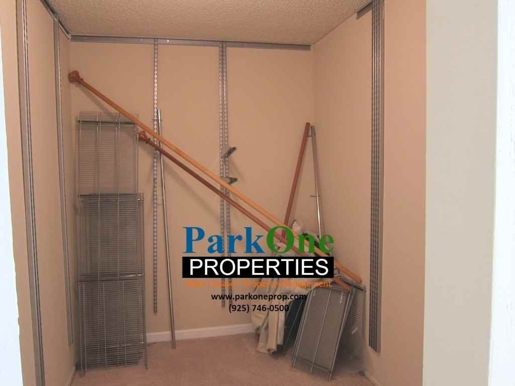 340 N Civic Dr #202 - Photo 6 of 17