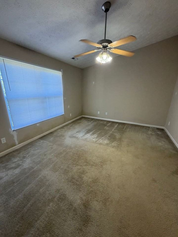 525 Plantation Way - Photo 6 of 10