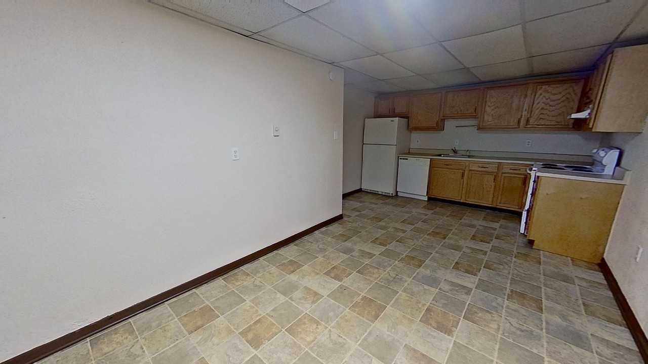 155 W Main St - Photo 4 of 7