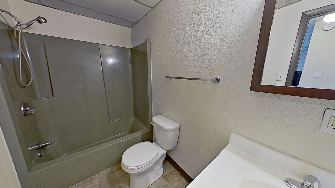 155 W Main St - Photo 5 of 7