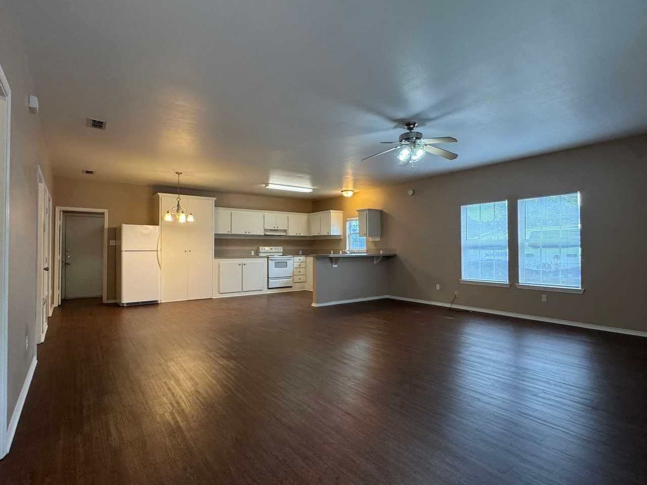 17308 Fm 2493 - Photo 4 of 19