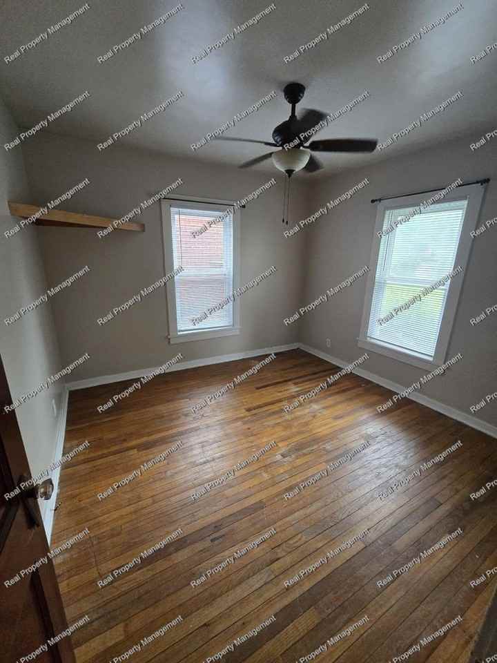 13135 Schneider St - Photo 7 of 11