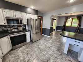featured image of 1904 Crescent Dr
