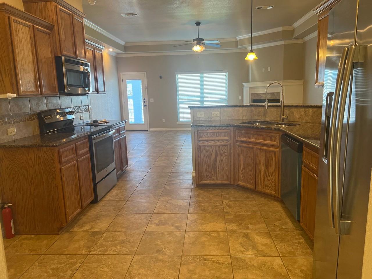 3503 Sands Ln - Photo 6 of 24