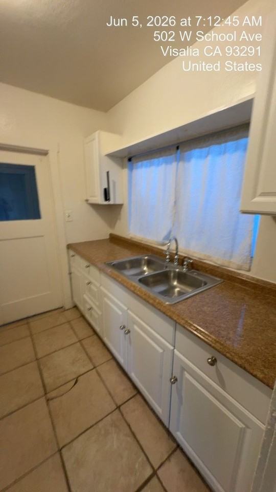 502 W School Ave - Photo 6 of 11
