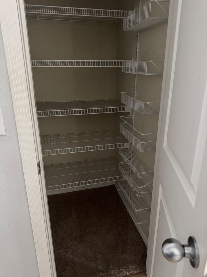 412 Ne Miramar Cir - Photo 5 of 22
