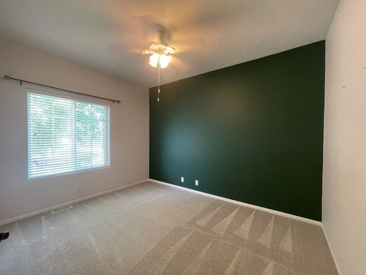 1007 Timberline Dr - Photo 7 of 17