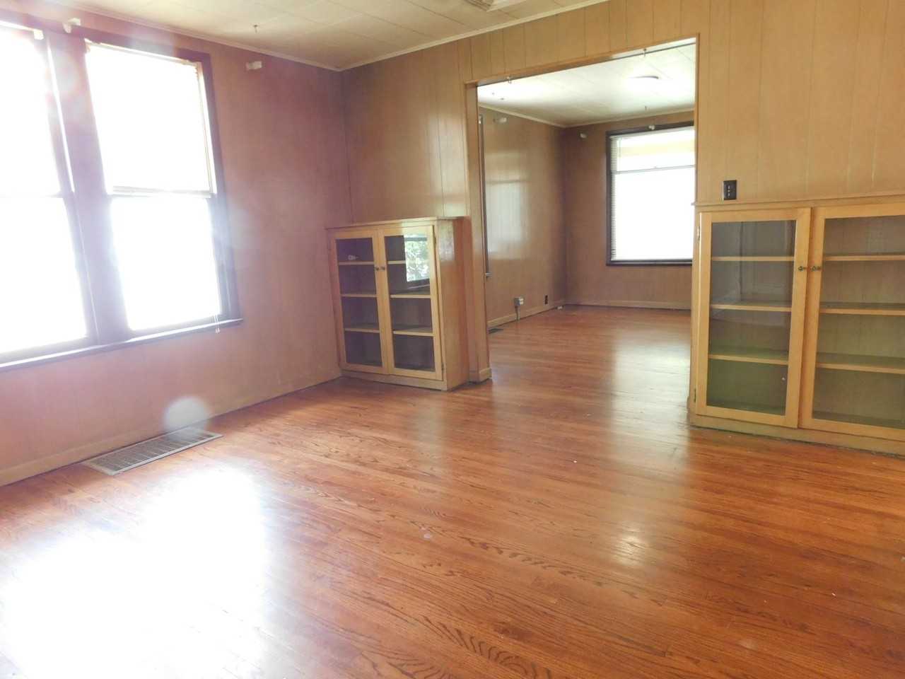 540 Teller Ave - Photo 6 of 18