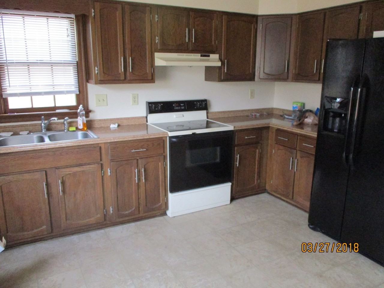 1912 Millsap Ln - Photo 6 of 11