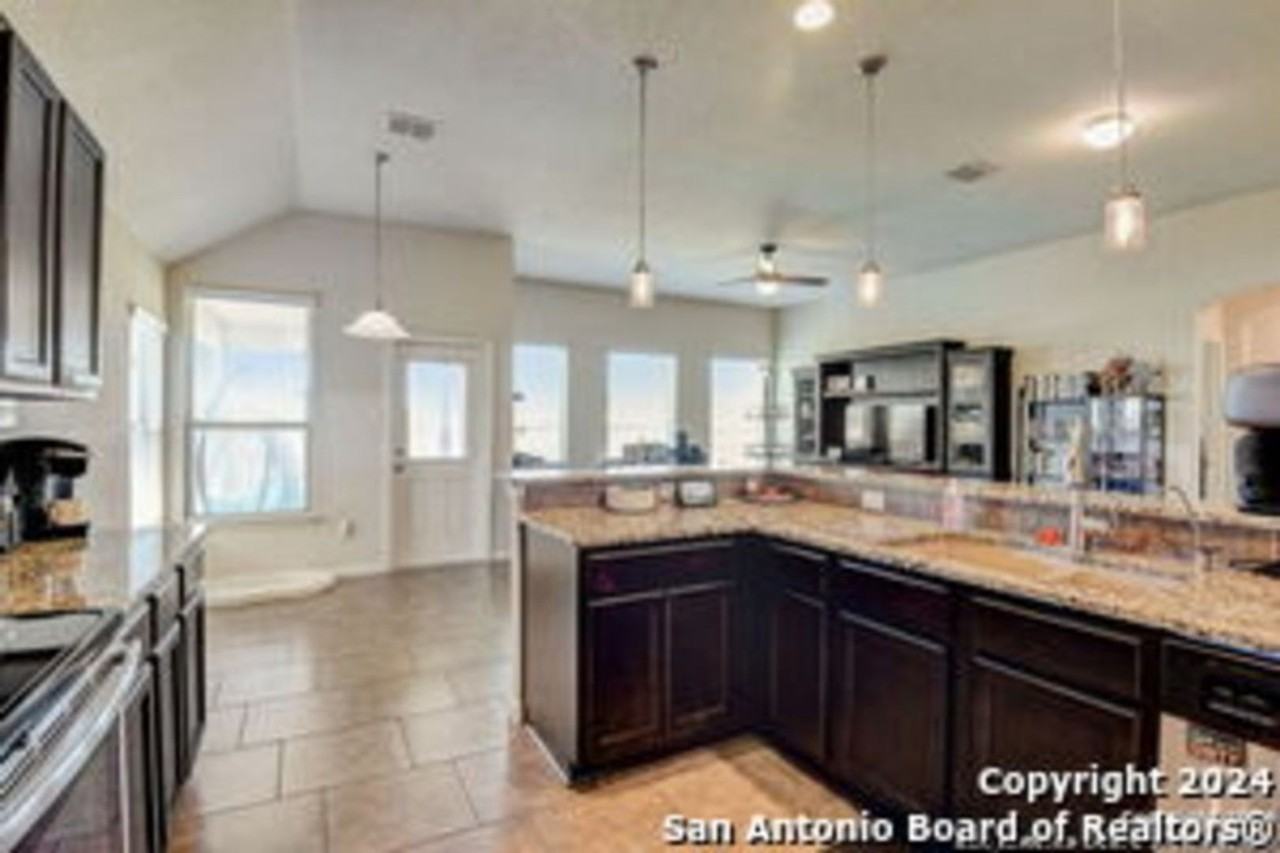 3929 Pease Park - Photo 4 of 19