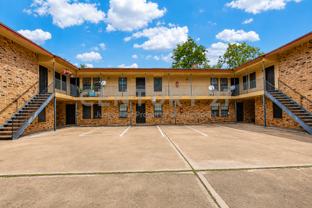 1108 N Elm St #10 - Photo 1 of 1