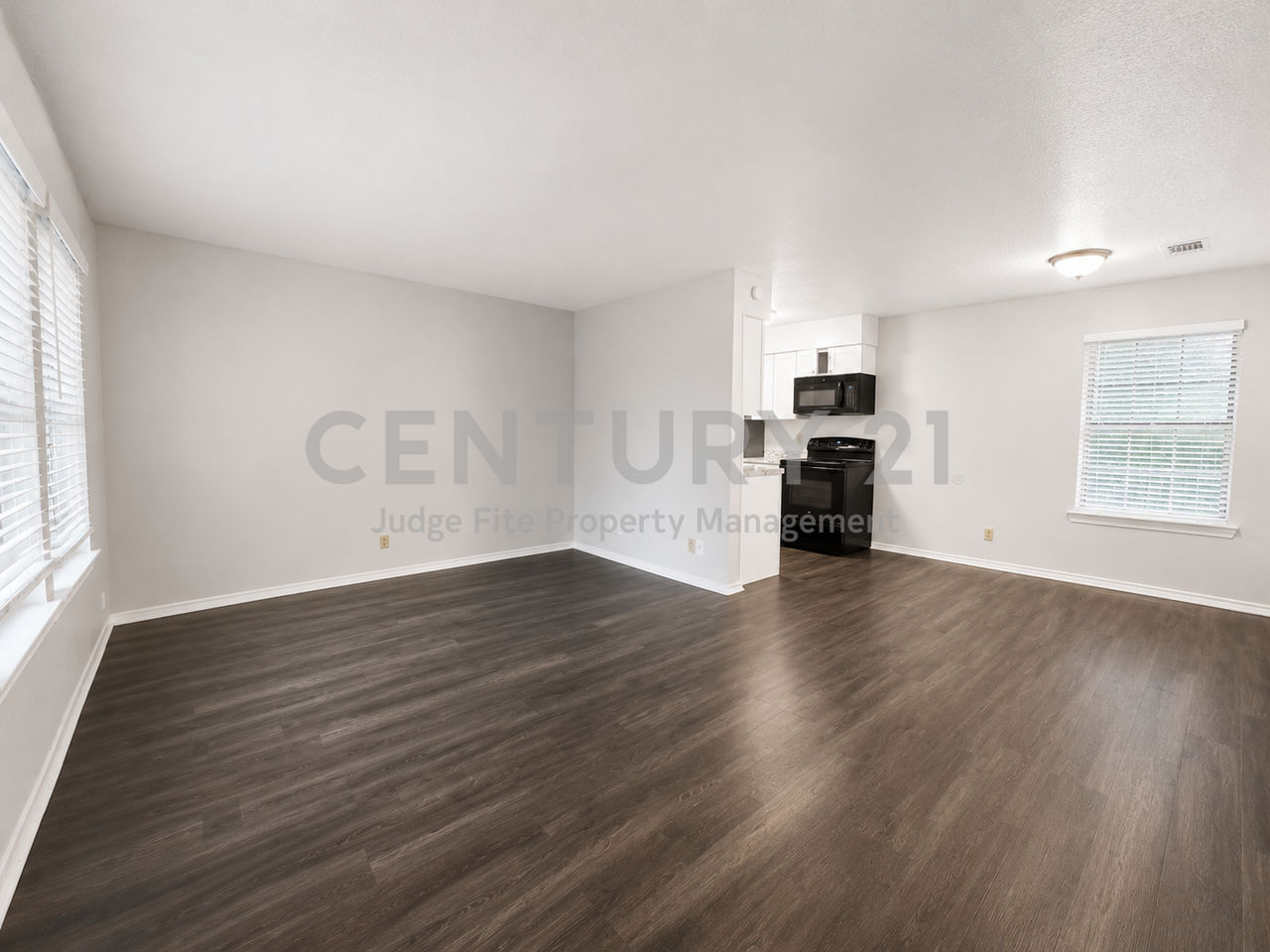 1108 N Elm St #10 - Photo 6 of 30