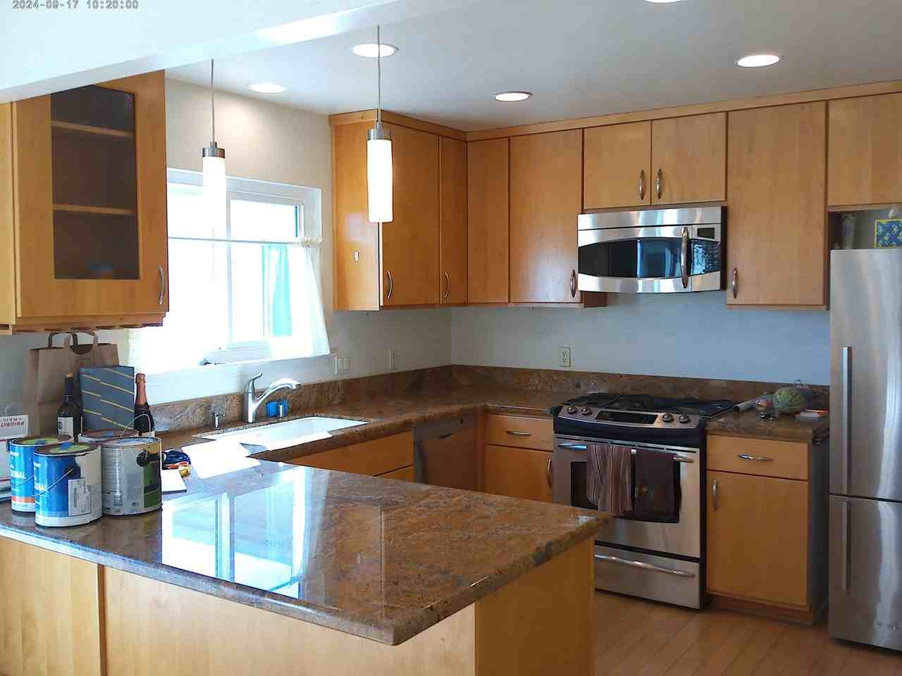2148 Glenn St - Photo 2 of 28