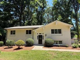 200 Sherwood Dr - Photo 1 of 1