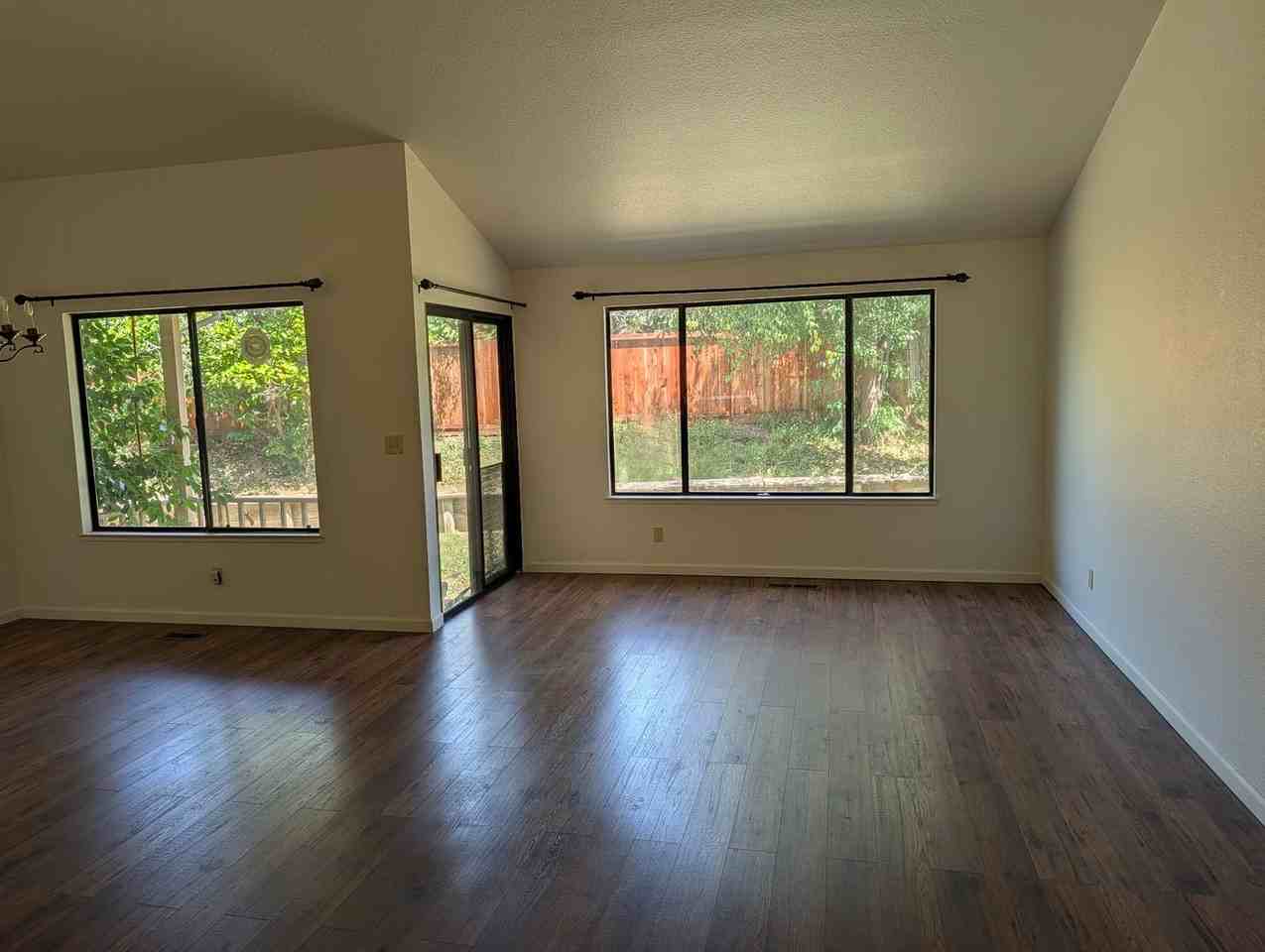 3118 Moraga Ct - Photo 2 of 4