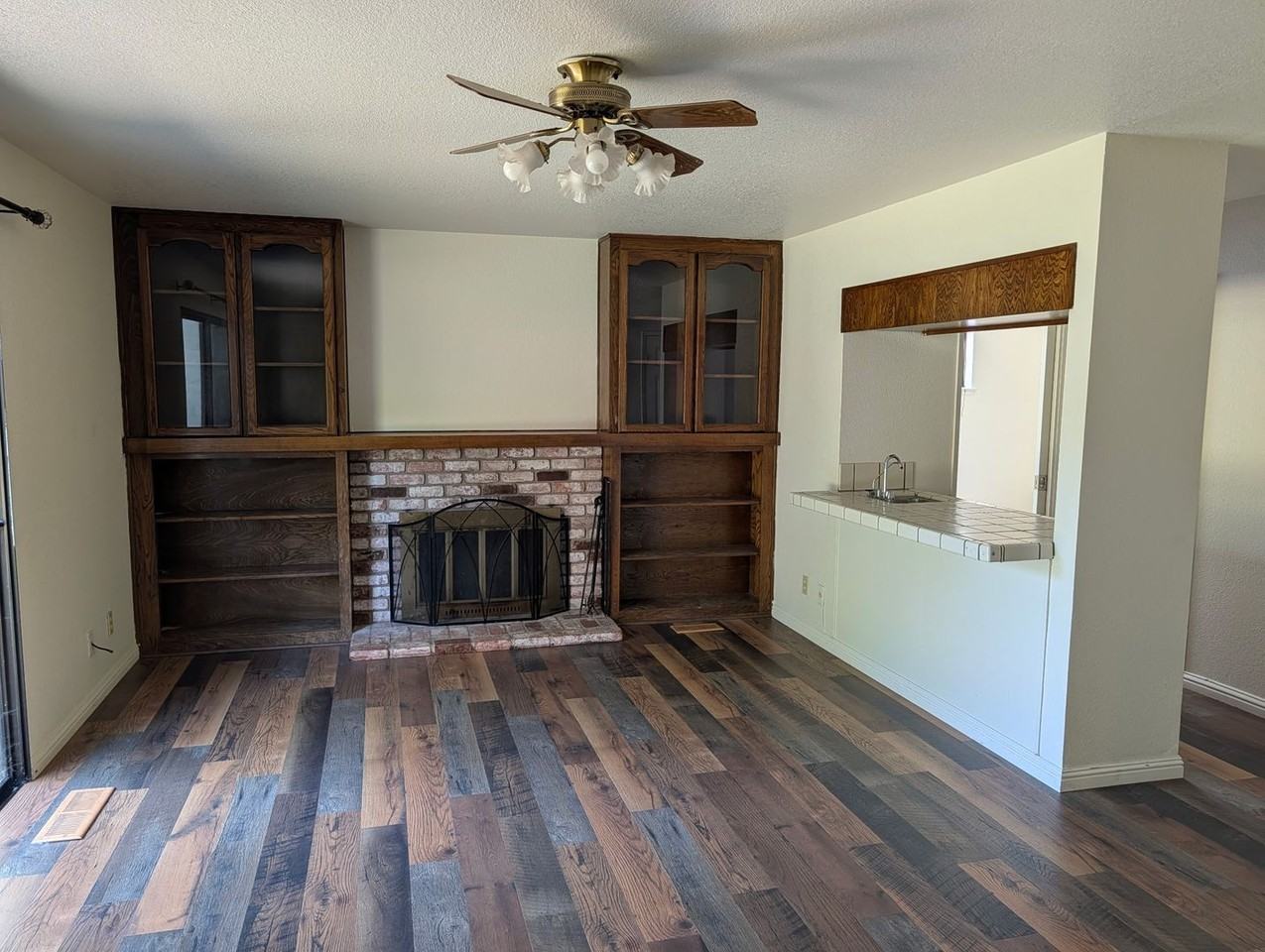 3118 Moraga Ct - Photo 3 of 4
