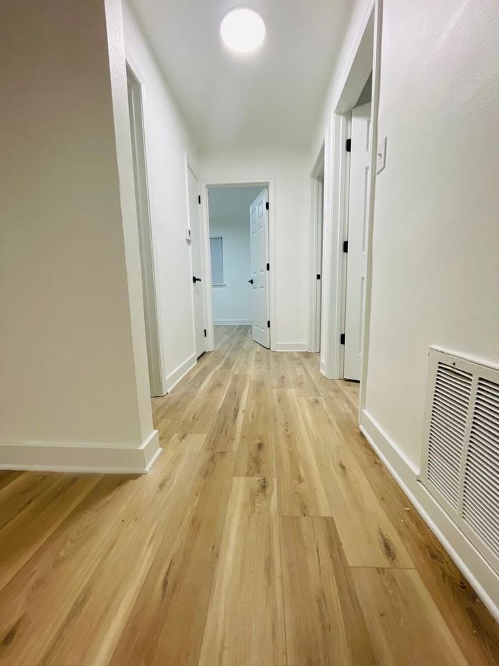 3605 Pine Cone Dr - Photo 5 of 9