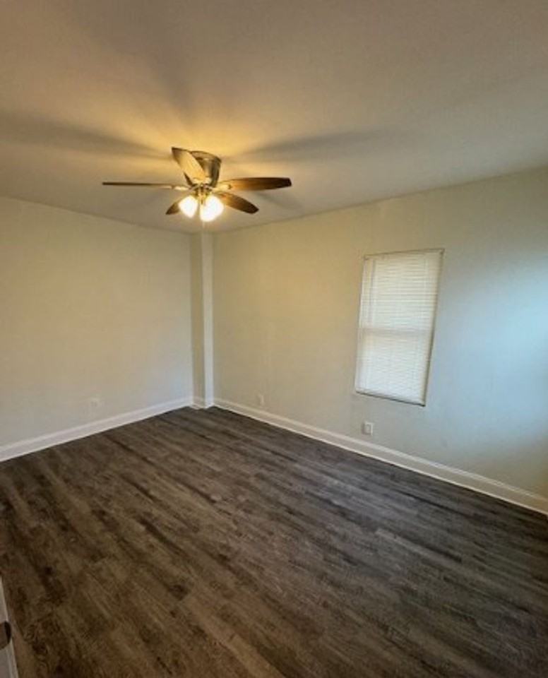 122 N 13th St - Photo 2 of 12