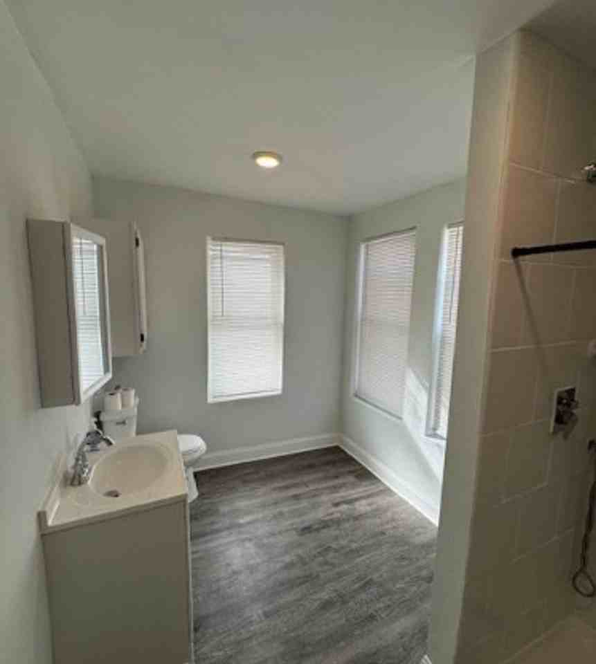 122 N 13th St - Photo 4 of 12