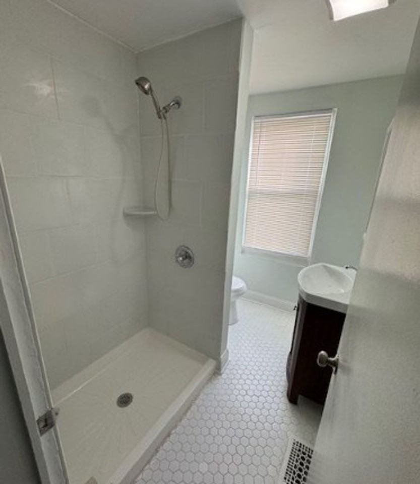 122 N 13th St - Photo 7 of 12