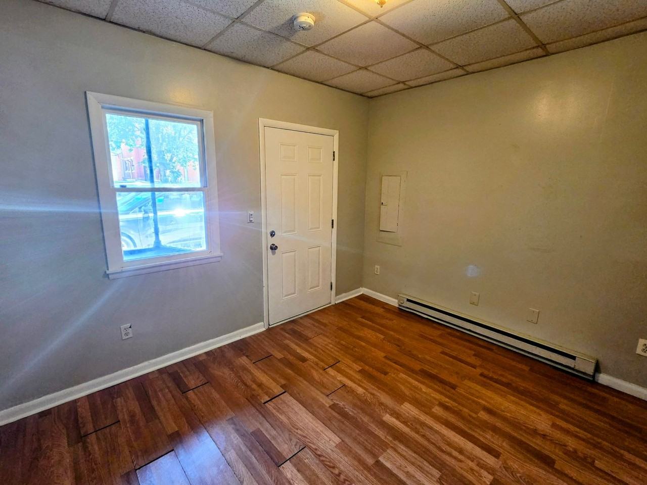 144 Front St - Photo 2 of 12