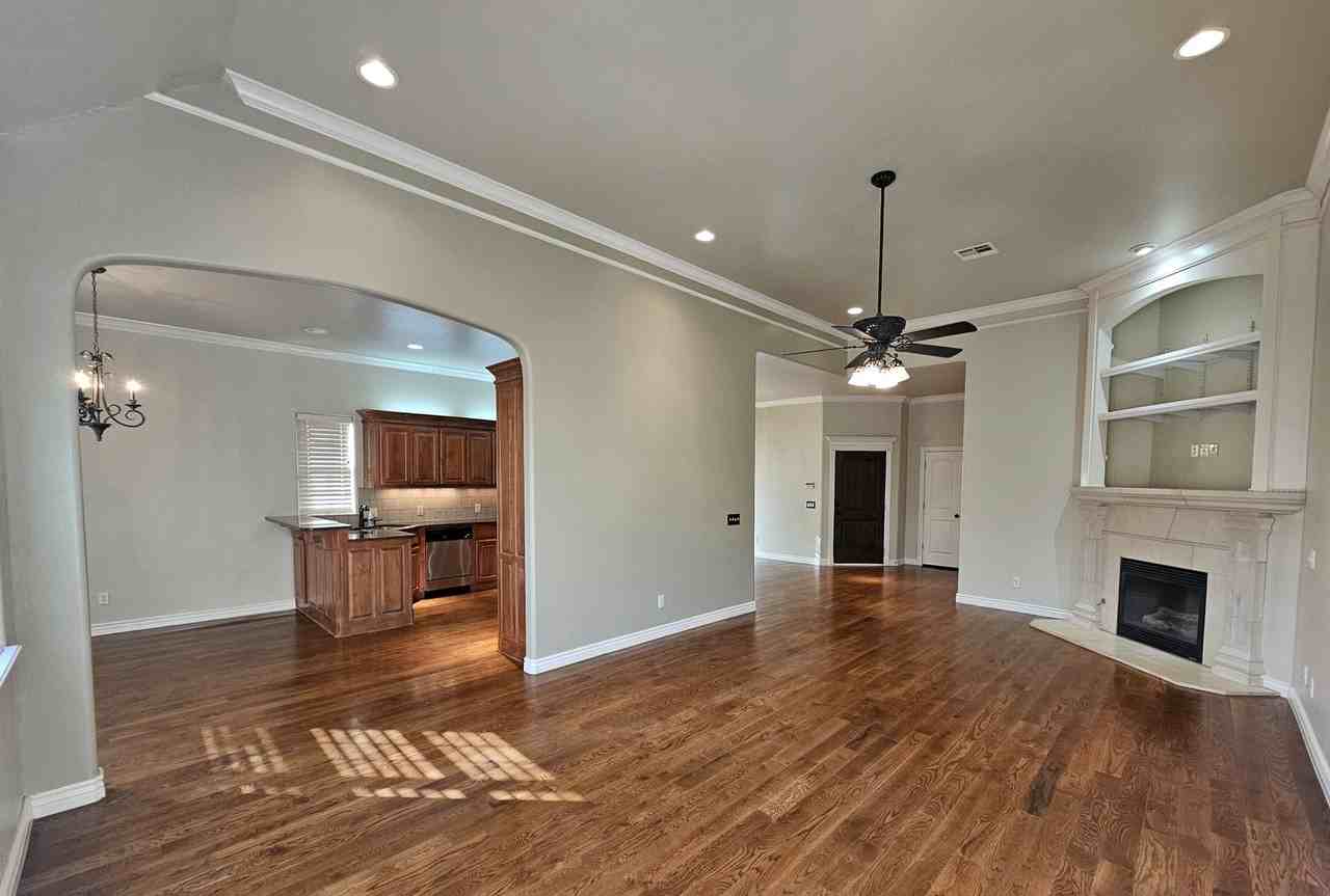 120 Napoli Ct - Photo 5 of 27