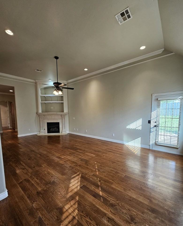 120 Napoli Ct - Photo 6 of 27