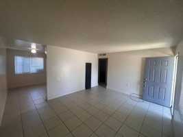 featured image of 460 N East St