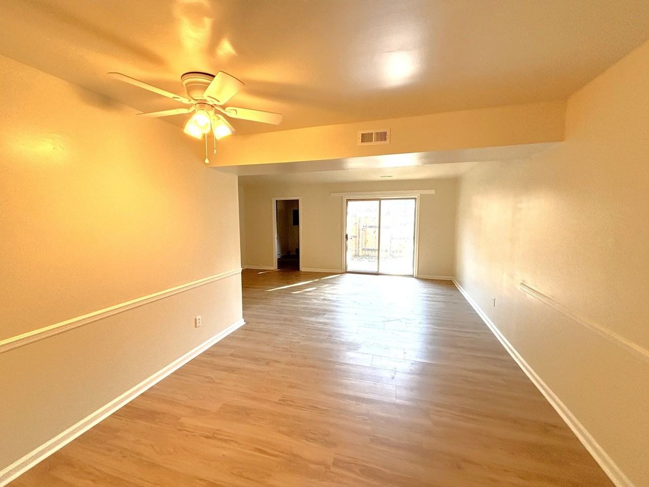 396 Deputy Ln - Photo 5 of 18