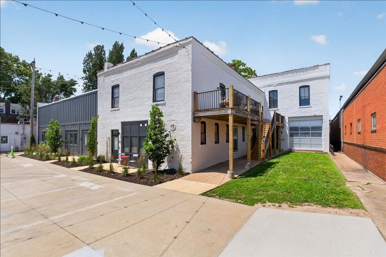 1613 Tower Grove Ave - Photo 2 of 26