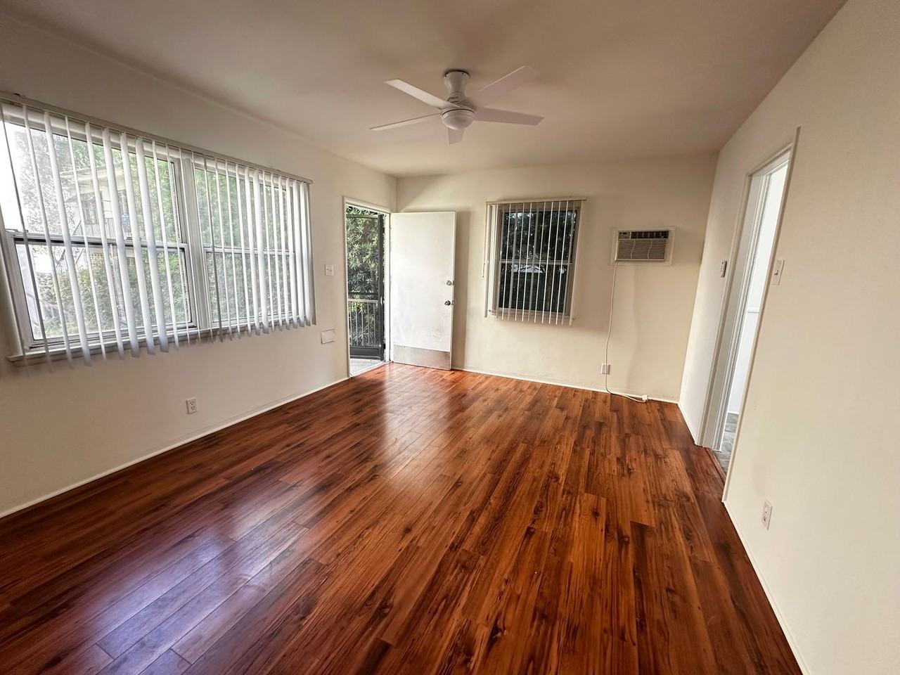 Allen Ave - Photo 2 of 8